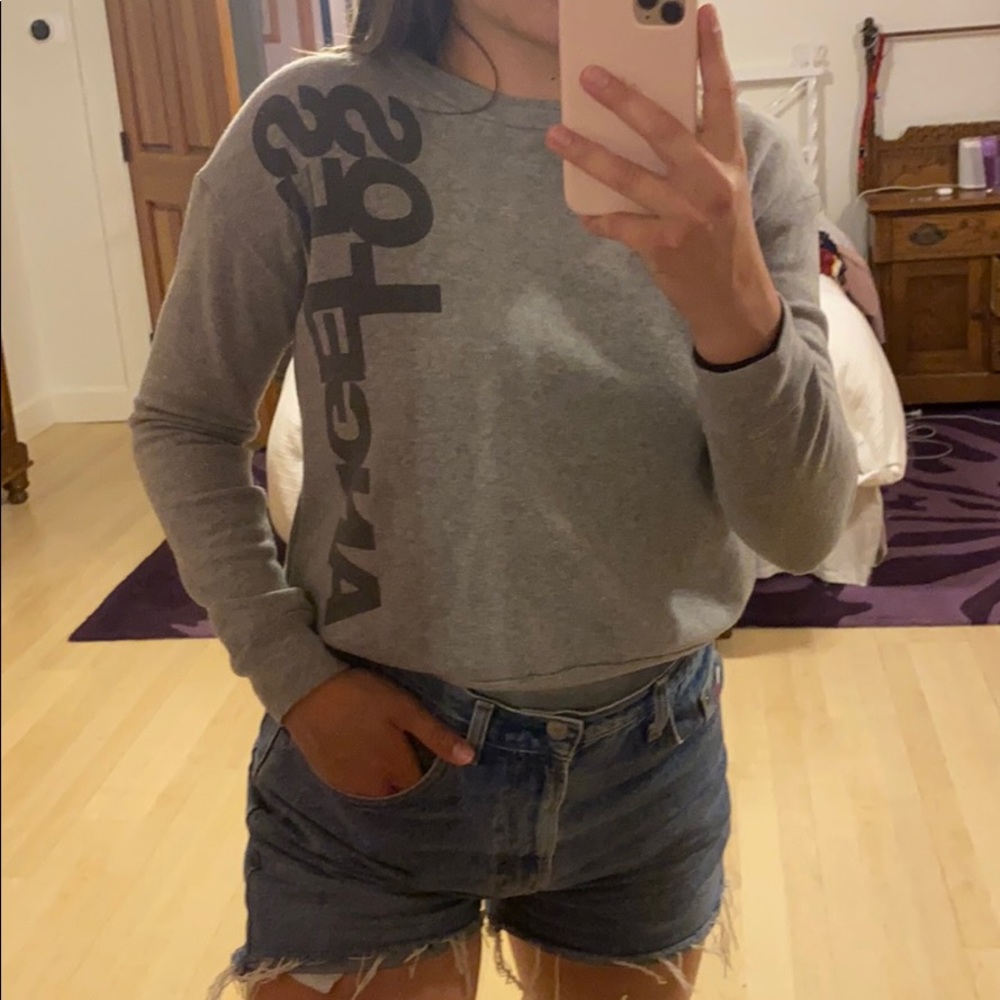 SUPER SOFT Urban Outfitters Crewneck